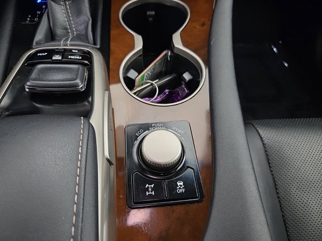 Used 2017 Lexus RX 350 AWD w/ Premium Package image 39