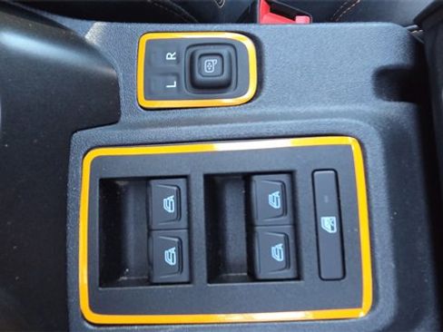 Used 2022 Ford Bronco Badlands w/ Sasquatch Package image 32