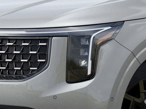 New 2026 Kia Carnival SX w/ SX Dark Edition Package FWD image 10