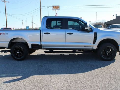Used 2024 Ford F250 XL w/ STX Appearance Package image 4