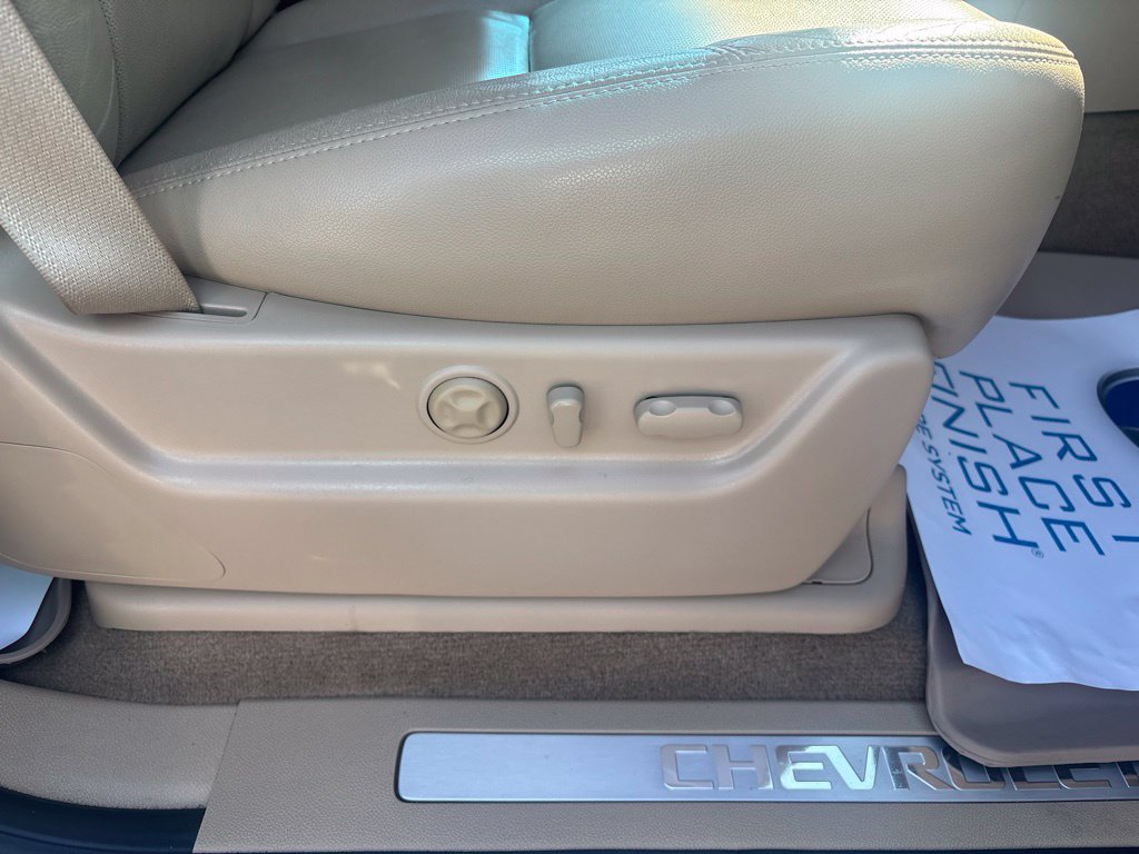 Used 2013 Chevrolet Avalanche LTZ AWD/4WD image 48