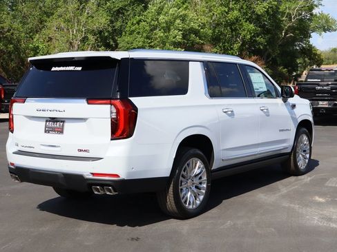 New 2026 GMC Yukon XL Denali w/ Sun & Power Step Package RWD image 5