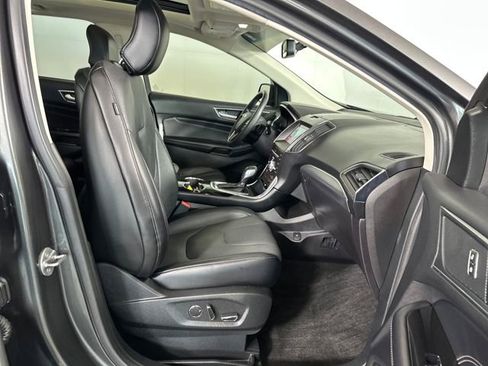 Used 2018 Ford Edge Titanium w/ Equipment Group 301A image 28