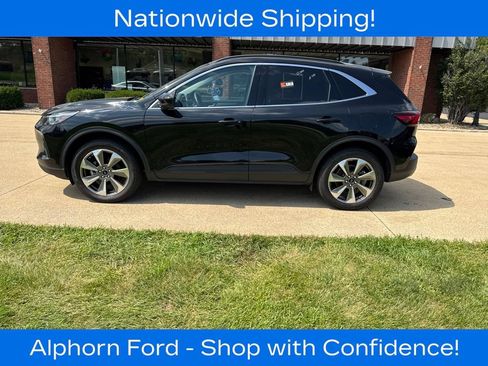 Used 2025 Ford Escape Platinum AWD/4WD image 7