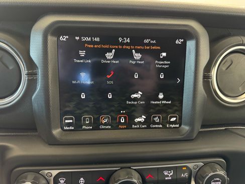 Used 2021 Jeep Wrangler Unlimited Sahara w/ Cold Weather Group AWD/4WD image 23