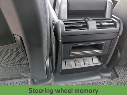 Used 2024 Land Rover Defender 110 SE AWD/4WD image 35