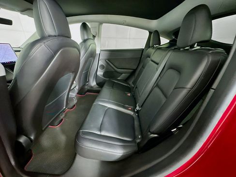 Used 2020 Tesla Model Y Long Range image 27