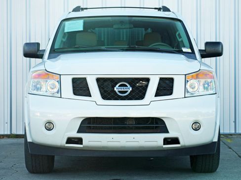 Used 2013 Nissan Armada SV image 6