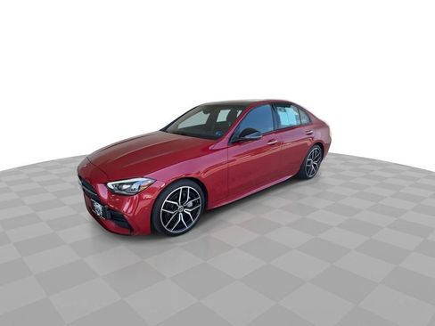Used 2025 Mercedes-Benz C 300 4MATIC Sedan image 4