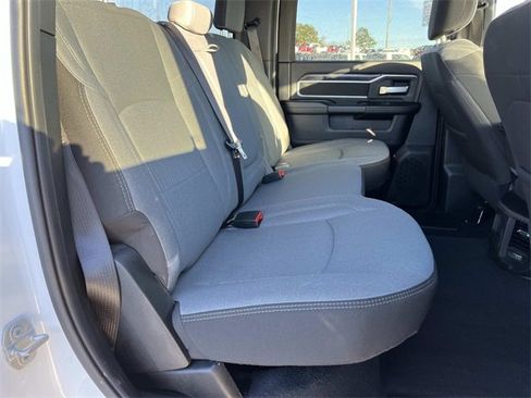 Used 2024 RAM 3500 Big Horn image 25