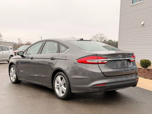 Used 2018 Ford Fusion S image 8