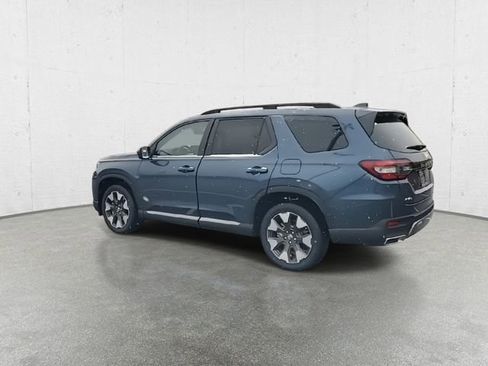 New 2026 Honda Pilot Touring image 7