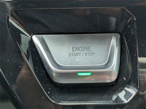 Used 2024 GMC Sierra 3500 Denali Ultimate image 38