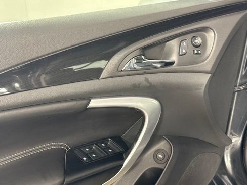 Used 2017 Buick Regal AWD image 12