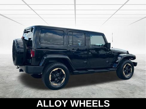 Used 2014 Jeep Wrangler Unlimited Sahara image 5