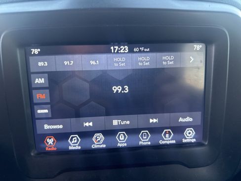 Used 2019 Jeep Renegade Trailhawk w/ LED Lighting Group image 15