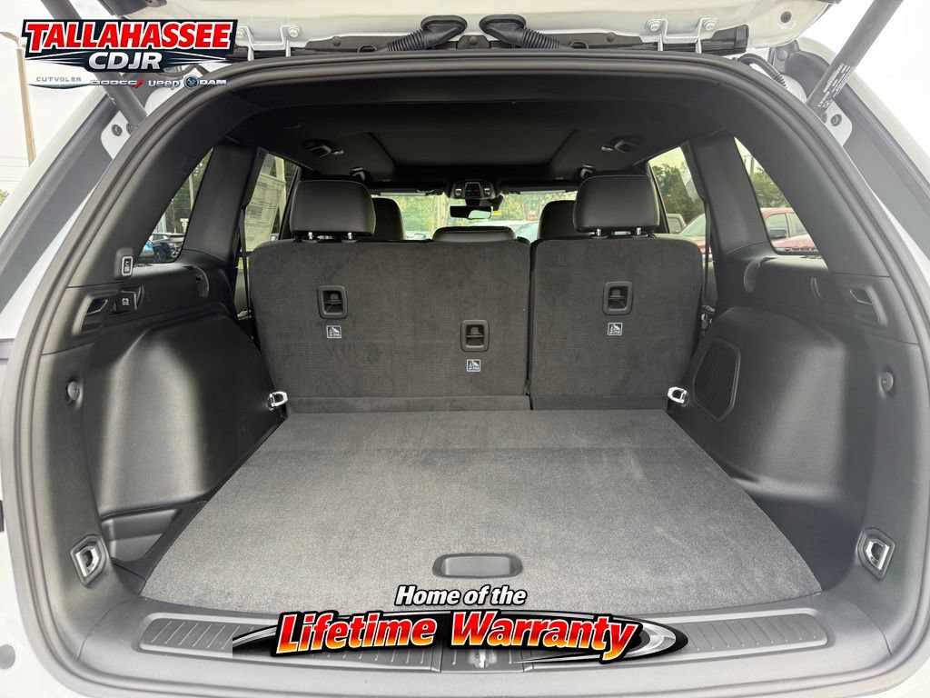 New 2026 Jeep Grand Cherokee Limited RWD image 15