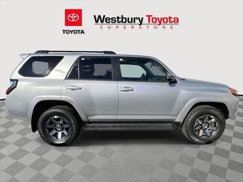 Certified 2022 Toyota 4Runner TRD Off-Road Premium image 6