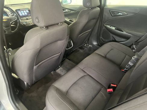 Used 2018 Chevrolet Malibu LT w/ Driver Confidence Package FWD image 38