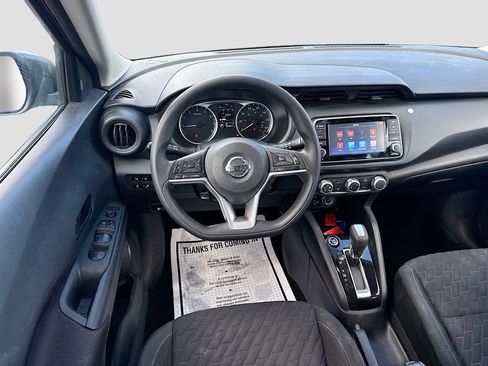 Used 2021 Nissan Kicks S image 22