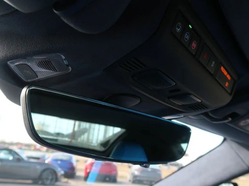 Used 2021 Chevrolet Corvette Stingray Premium Conv w/ Z51 Performance Package image 32