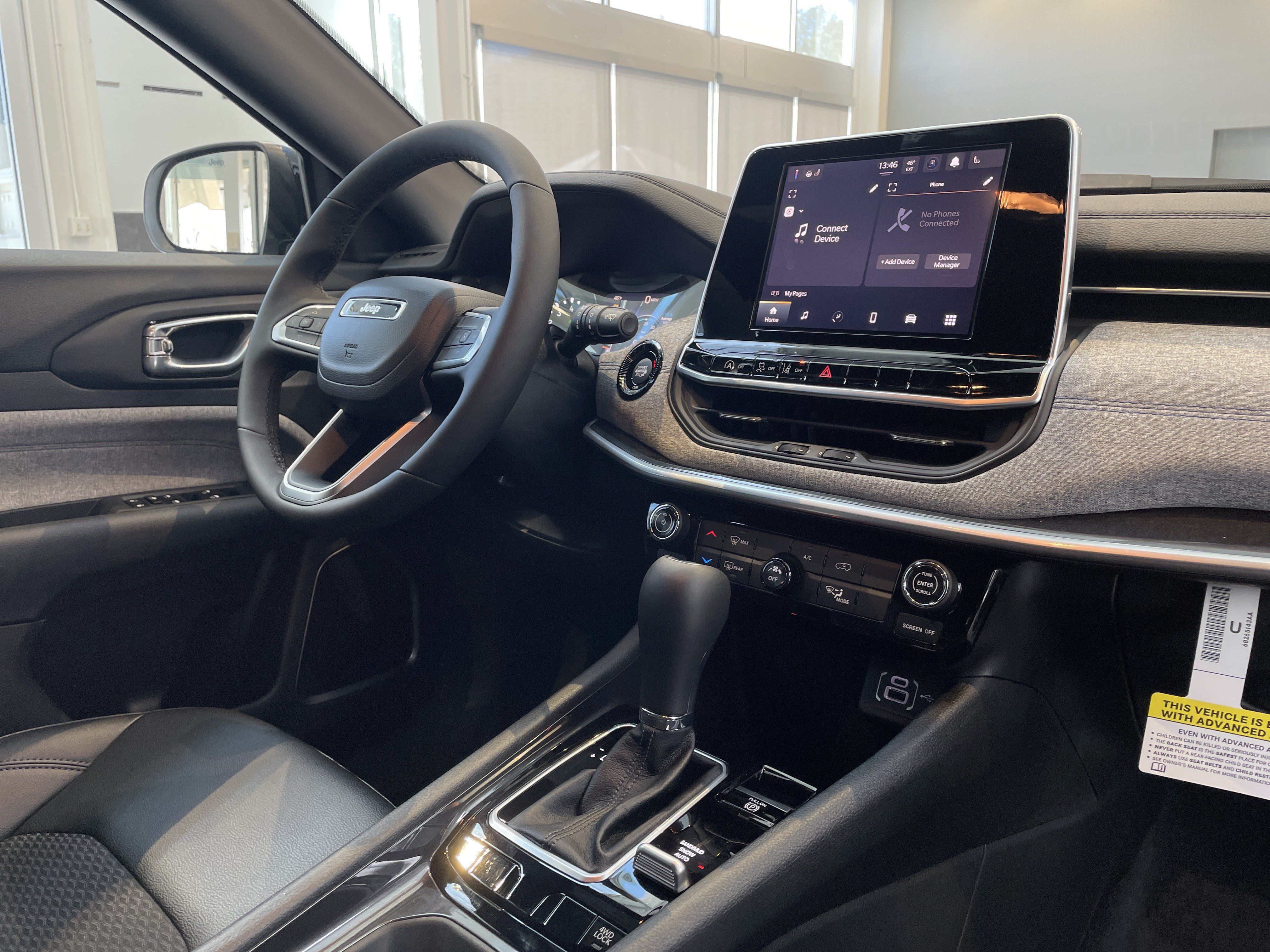 Certified 2026 Jeep Compass Latitude AWD/4WD image 32