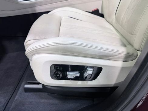 Used 2020 BMW X5 sDrive40i w/ M Sport Package RWD image 28