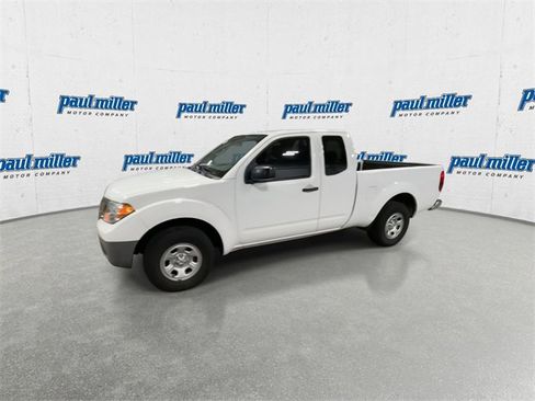Used 2014 Nissan Frontier S image 6