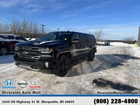 Used 2017 Chevrolet Silverado 1500 LTZ Z71 w/ Realtree Edition image 3