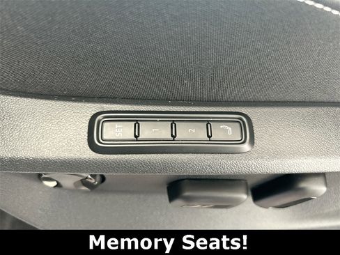 New 2025 Volkswagen Atlas SEL Premium R-Line image 13