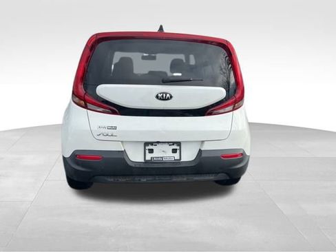 Used 2020 Kia Soul LX image 6