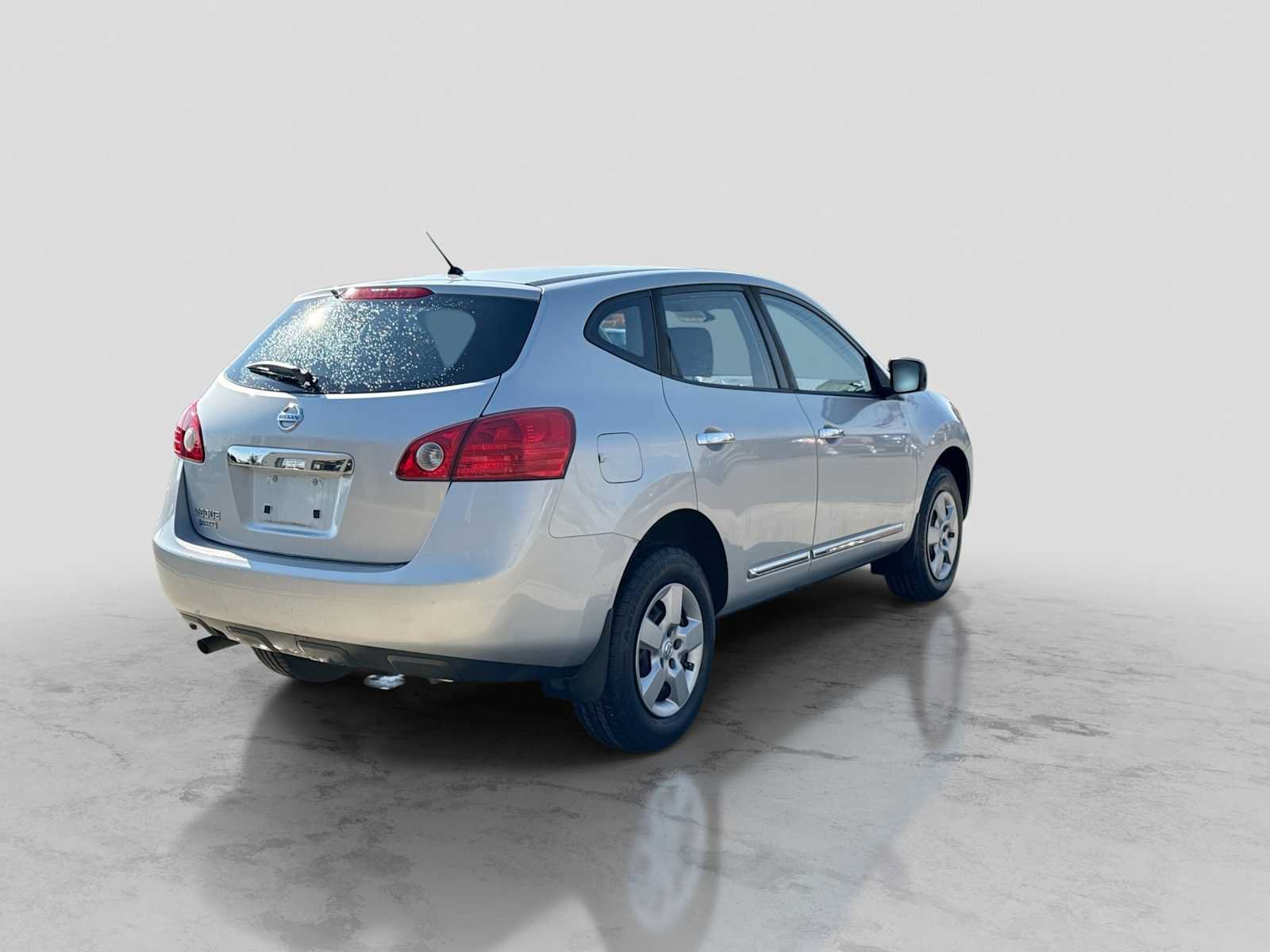 Used 2015 Nissan Rogue S FWD image 6