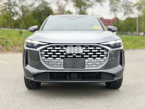 Used 2025 Audi Q5 Premium w/ Convenience Package AWD/4WD image 9