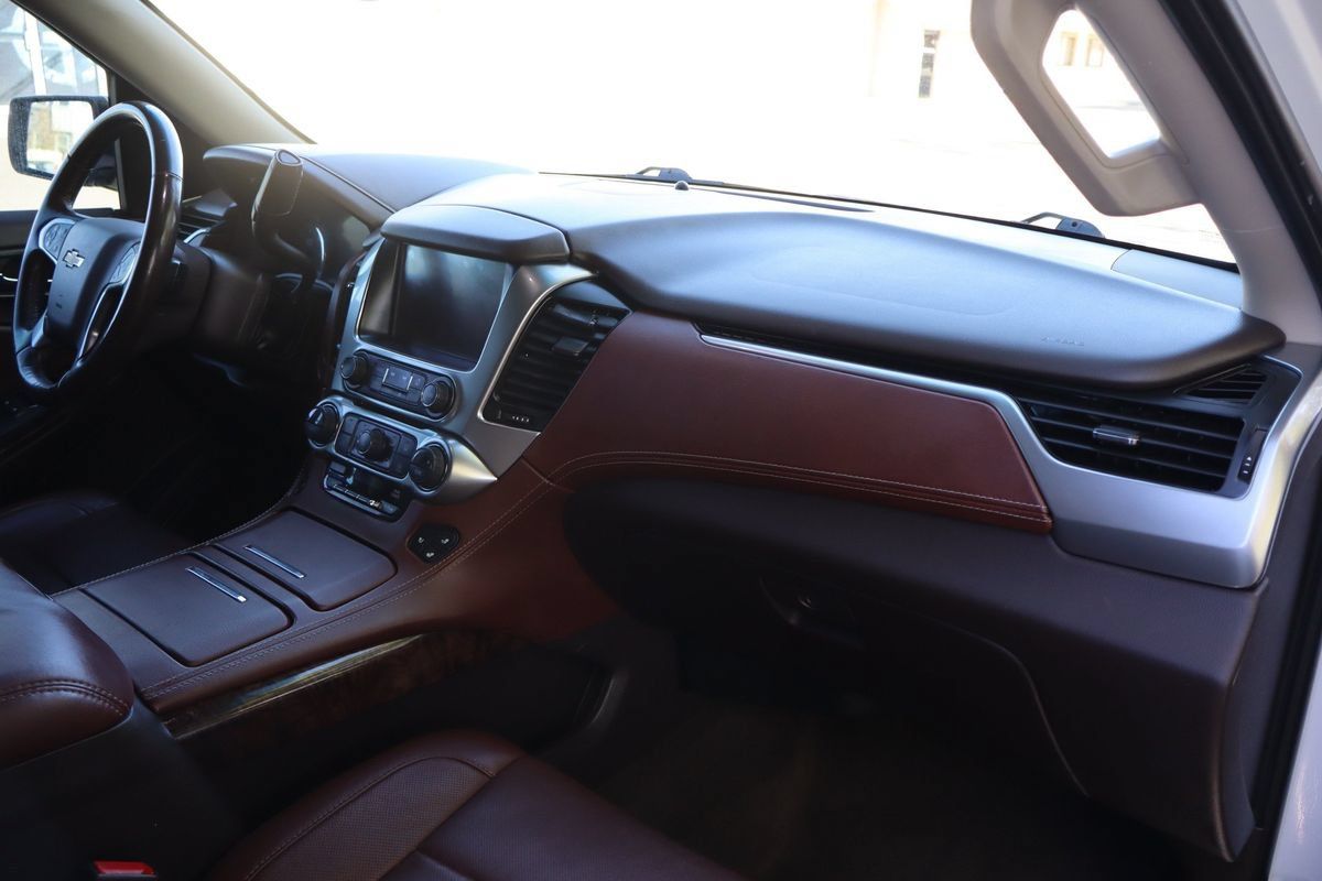 Used 2018 Chevrolet Tahoe Premier AWD/4WD image 17