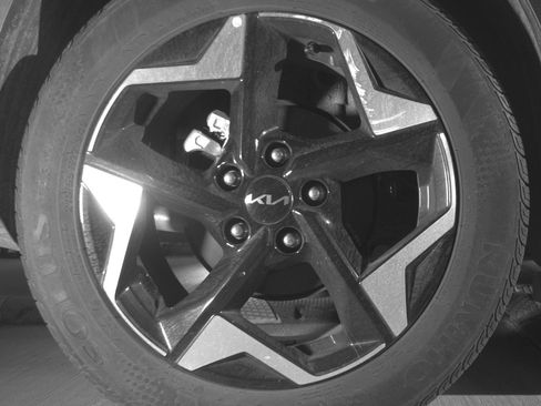 Used 2025 Kia Seltos S image 15