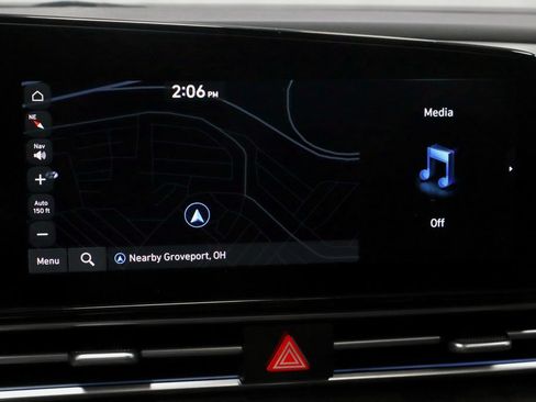 Used 2025 Hyundai Elantra SEL FWD image 3