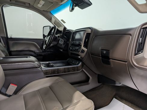 Used 2016 GMC Sierra 3500 Denali w/ Duramax Plus Package AWD/4WD image 21