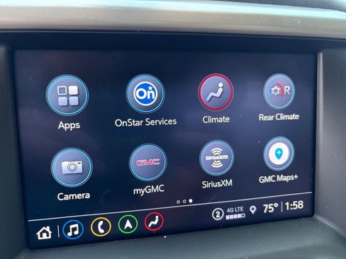 Certified 2023 GMC Acadia Denali w/ Denali Ultimate Package FWD image 34