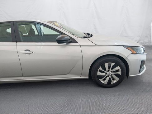 Used 2024 Nissan Altima 2.5 S image 5