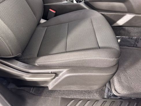 Used 2026 Chevrolet Colorado LT image 33