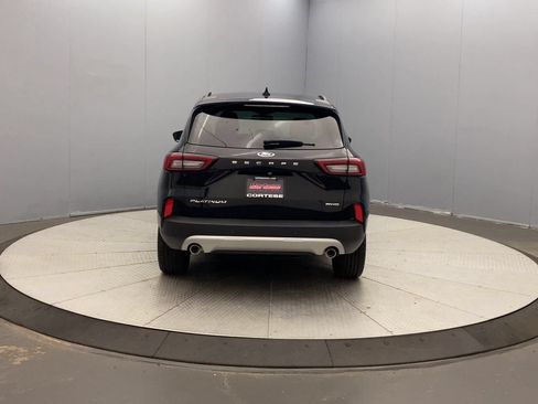 Used 2025 Ford Escape Platinum AWD/4WD image 4