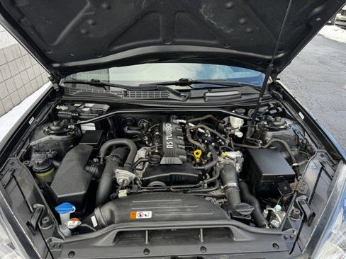 Used 2013 Hyundai Genesis 2.0T image 2