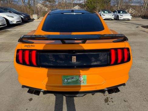 Used 2018 Ford Mustang GT Premium w/ Carbon Sport Interior Package image 6