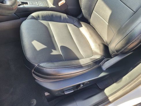 Used 2020 Ford Escape Titanium w/ Titanium Premium Package 2.0 image 11