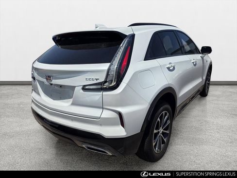 Used 2025 Cadillac XT4 Sport w/ Cold Weather Package FWD image 3