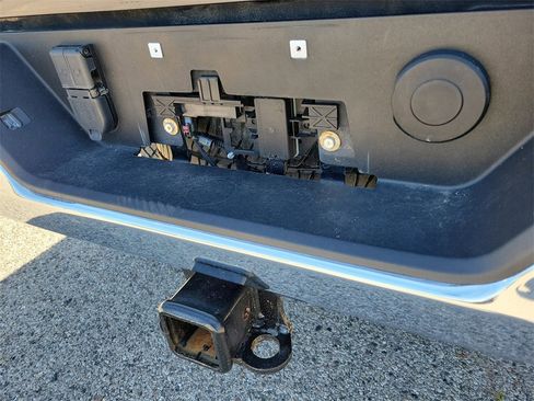 Used 2024 Chevrolet Silverado 3500 LT w/ Safety Package image 13