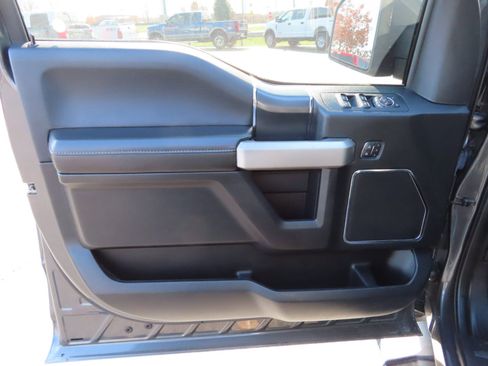 Used 2019 Ford F150 Lariat w/ Equipment Group 502A Luxury image 27