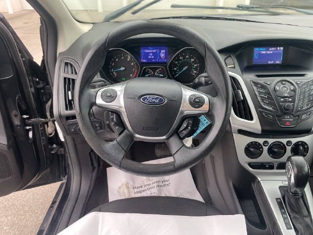 Used 2013 Ford Focus SE FWD image 23