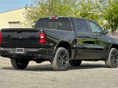 New 2026 RAM 1500 Laramie AWD/4WD image 3