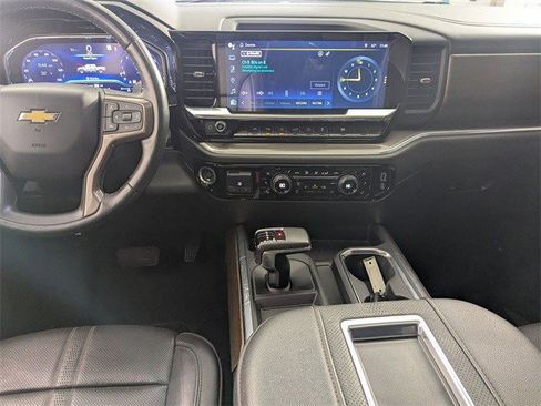 Certified 2022 Chevrolet Silverado 1500 High Country w/ High Country Premium Package image 19